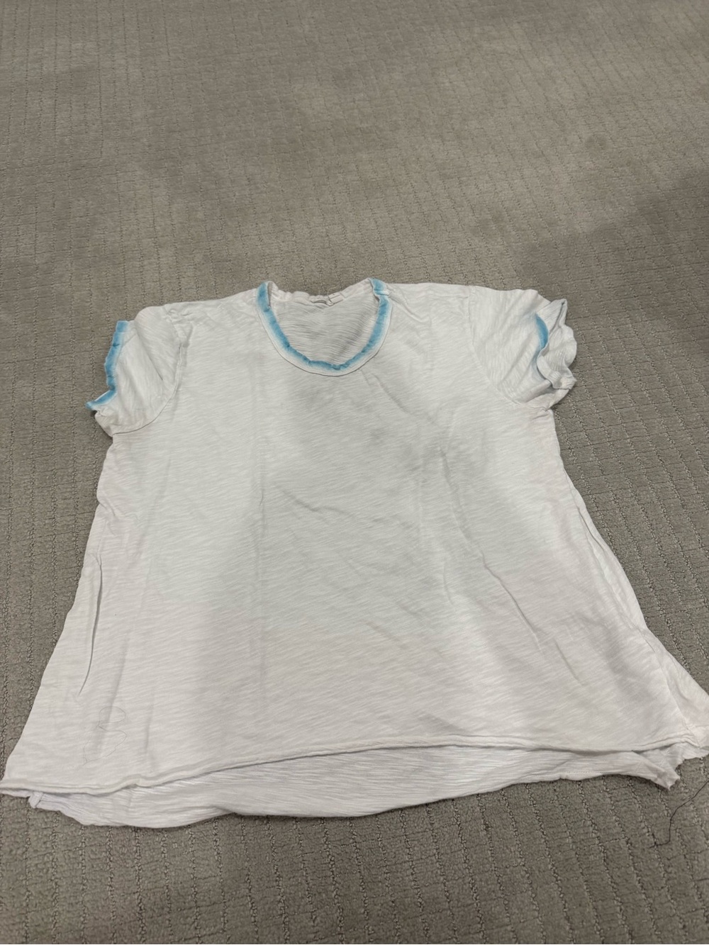Wilt White Short Sleeve Cotton Tee Blue Trim Size Large Asymmetrical Hem